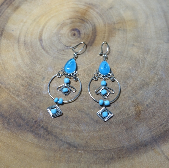 Blue crystal stone chandelier Circle earrings - Picture 3 of 5